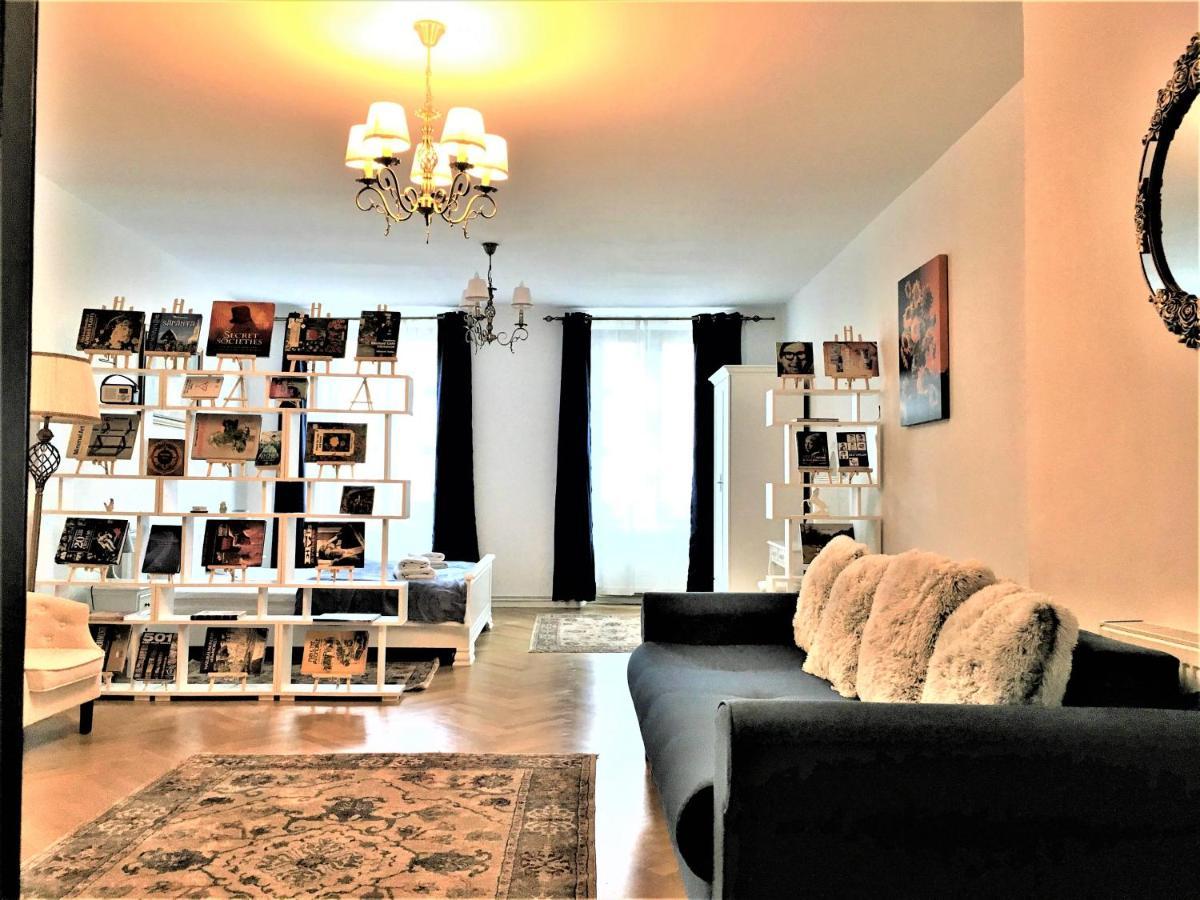White Wolf Apartment Брашов Екстер'єр фото